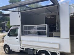 キッチンカー納車致しました。